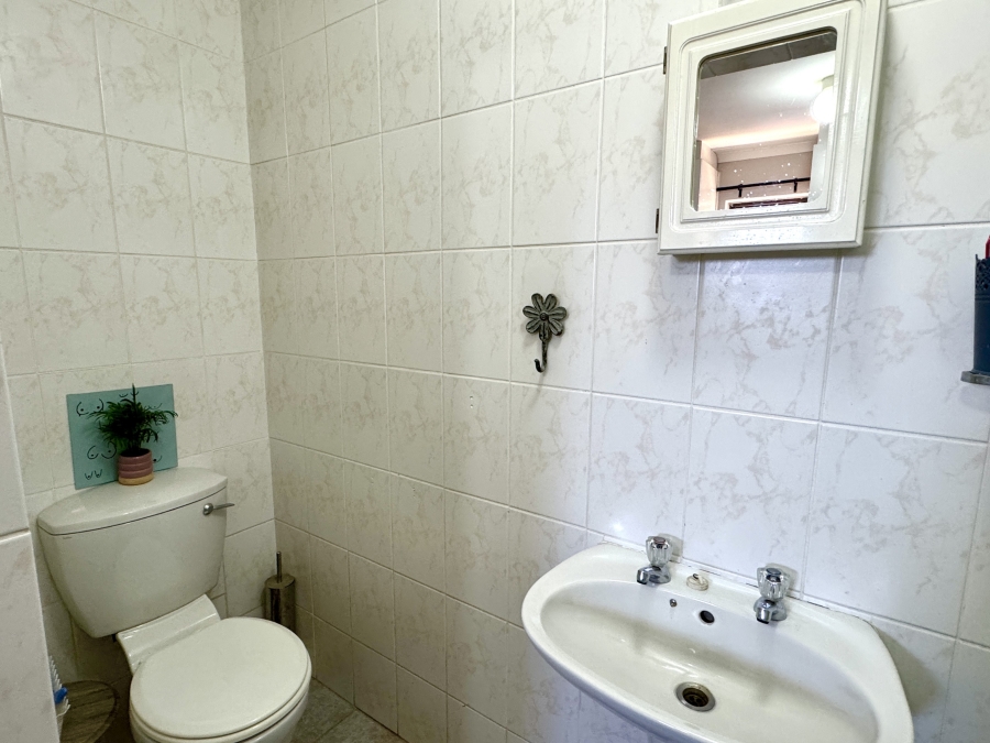 3 Bedroom Property for Sale in Glen Ive Western Cape